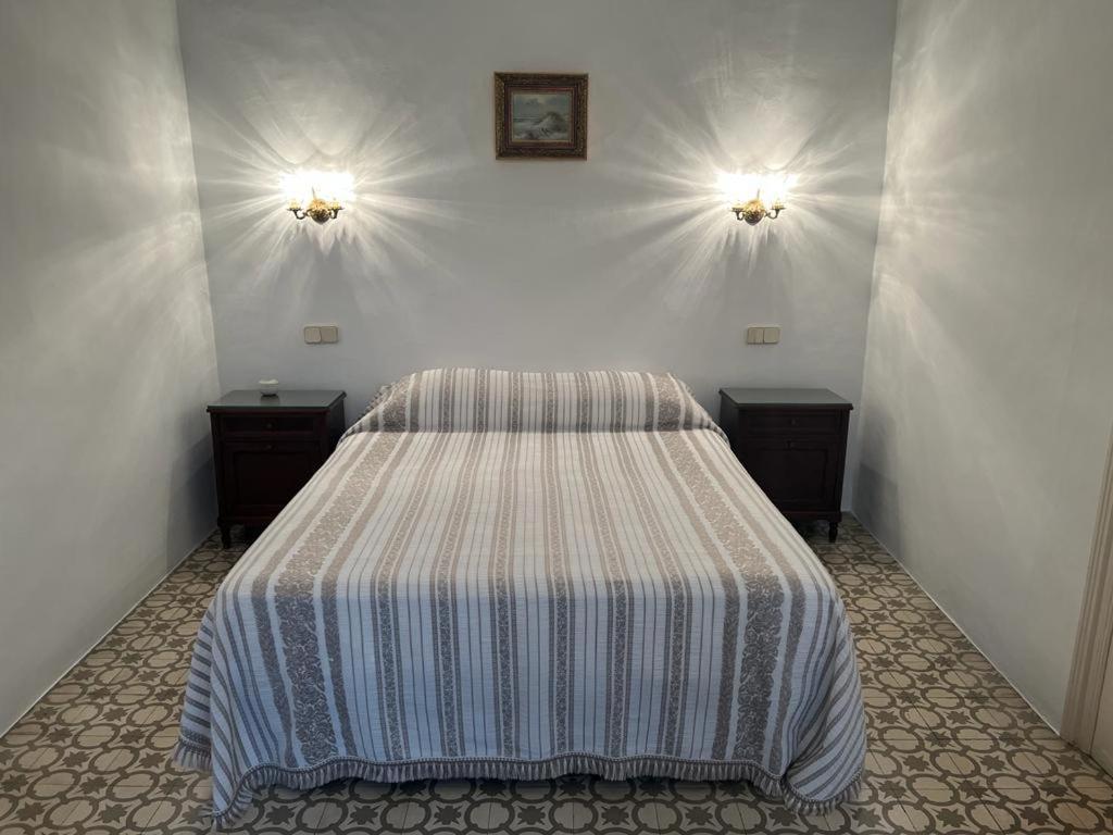 סאן פליו דה גיסולס Family B&B Homefromhomees מראה חיצוני תמונה