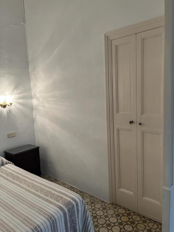סאן פליו דה גיסולס Family B&B Homefromhomees מראה חיצוני תמונה